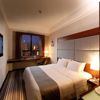 城市勝景特大床房-帶加床 香港龍堡國際優惠