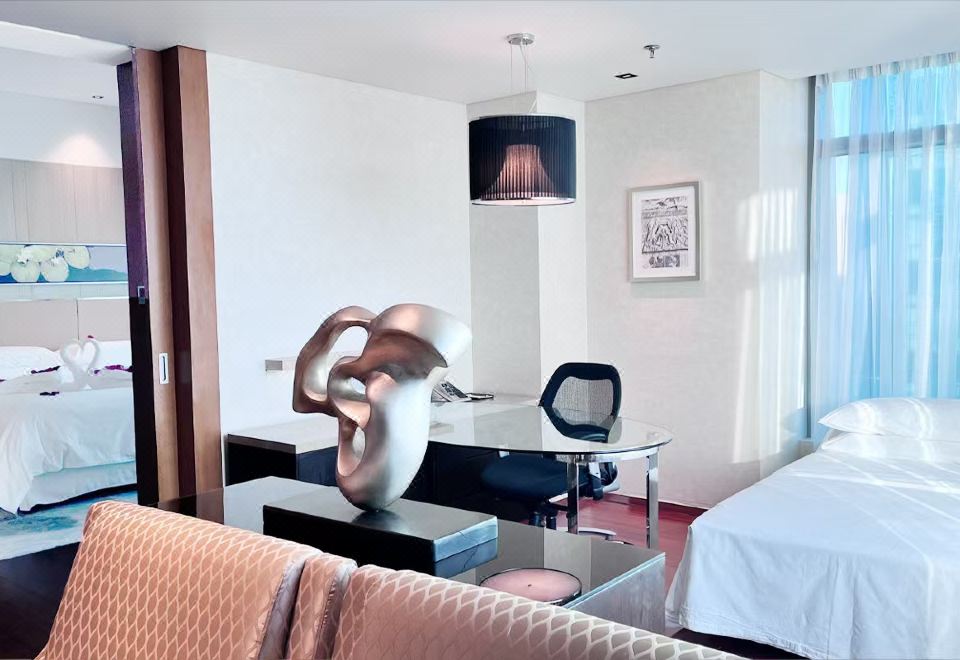 行政家庭套房（智能投屏）