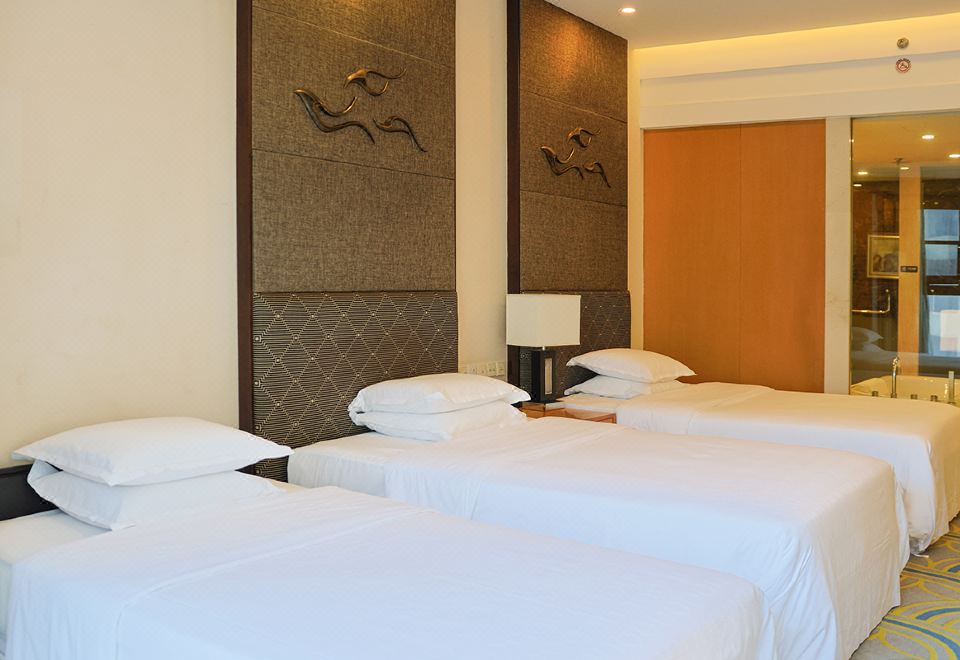 尊貴海景家庭三床房