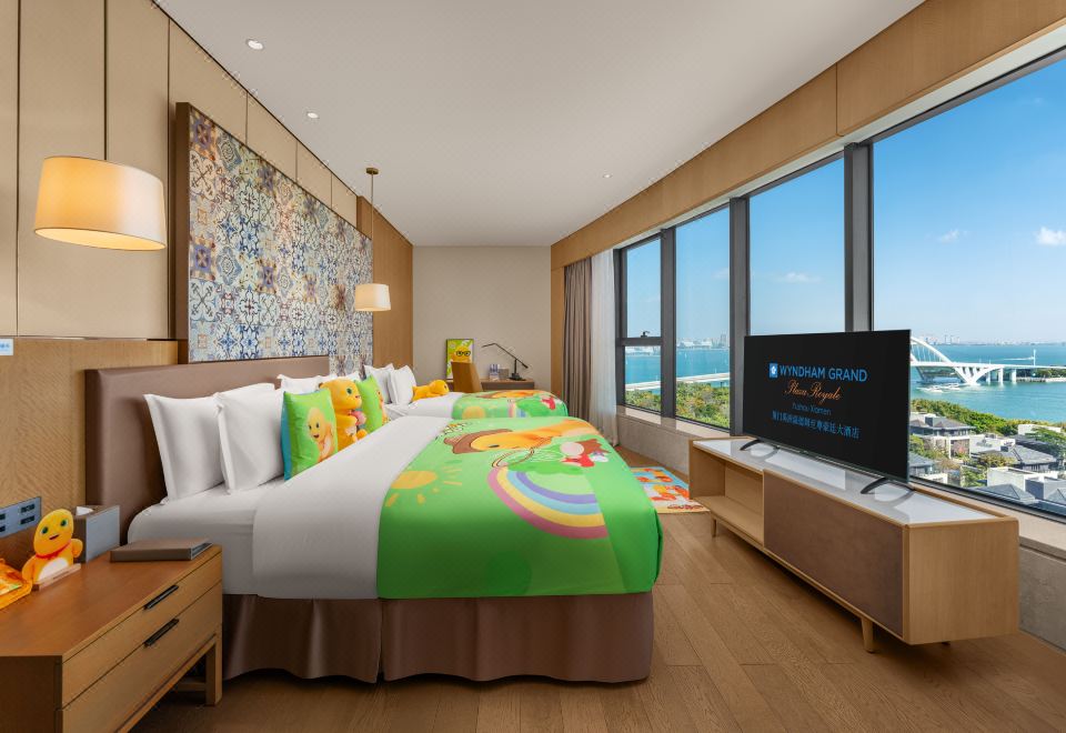 家庭灣景奶龍主題房