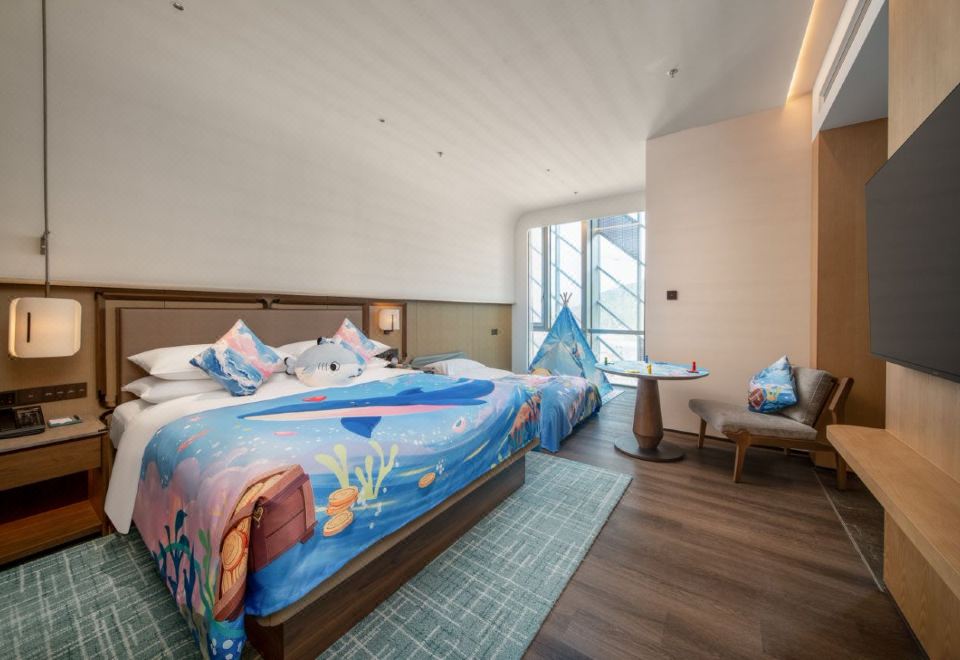 鯨游奇境海島親子主題房