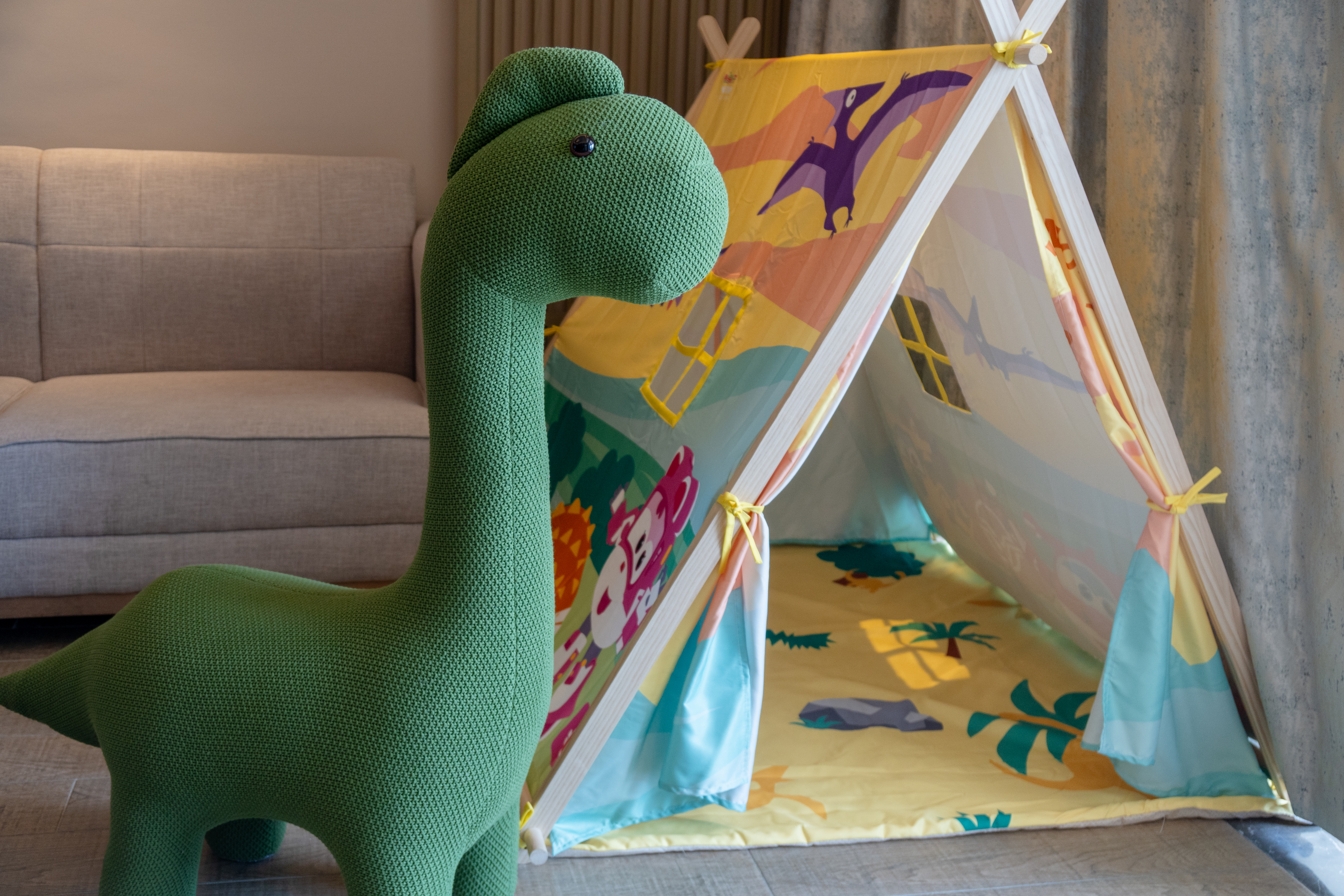 酷芽超级飞侠恐龙两房一厅亲子套房