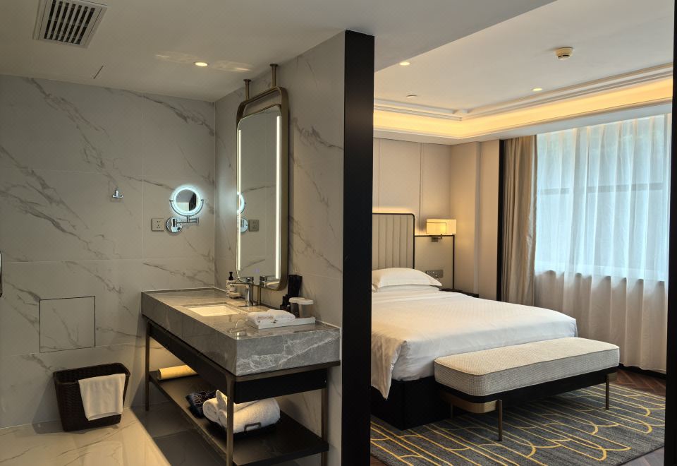 行政尊享套房（功夫茶具-乳膠枕頭-智能客控）