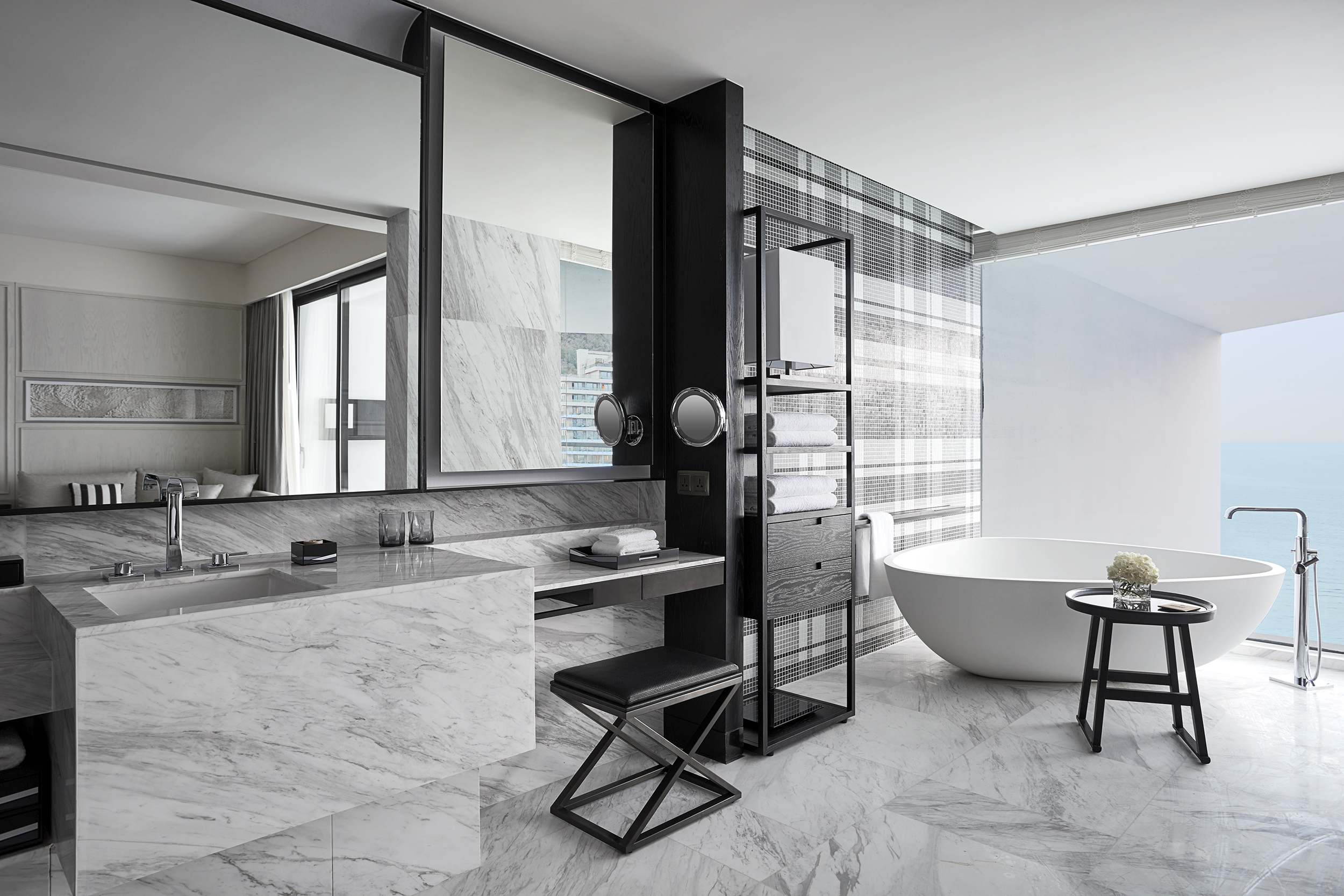 典雅格超大床海景客房-時尚ICON親子風尚【帶捲髮棒】