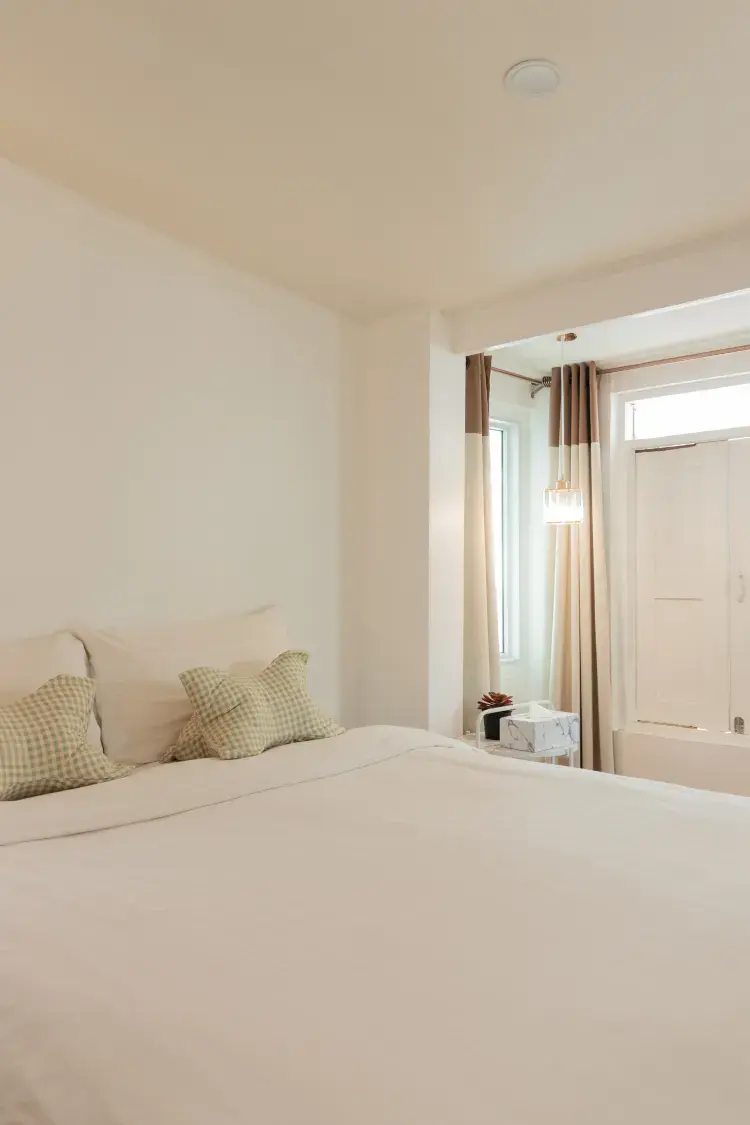 ห้องสุพีเรียร์เตียงใหญ่พร้อมระเบียง