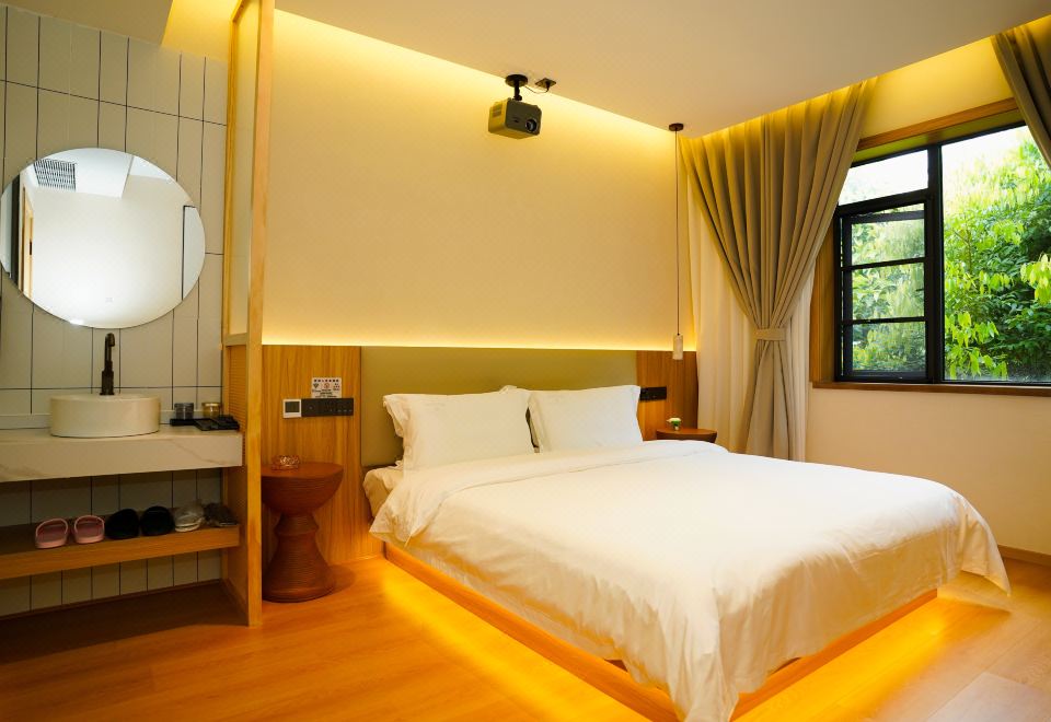 綠意環抱?園景大床房（智能客控?百寸投影?智能馬桶）