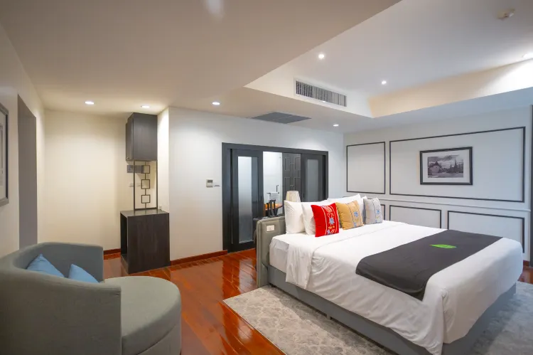 พระนครสวีท