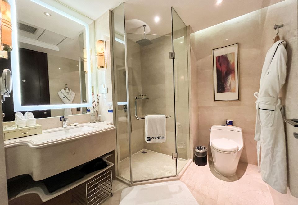 Wyndham Grand Plaza Royale Changsheng JiangyinSuperior Room (Double Bed)