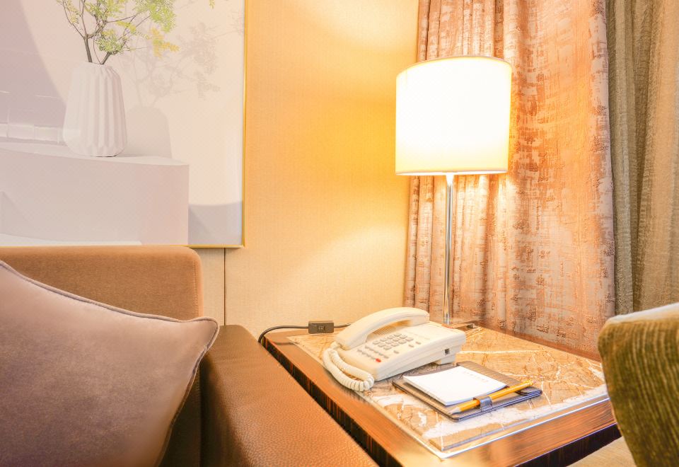 轻悦·雅静高级套房（会客厅,德国GROHE花洒,双衞）