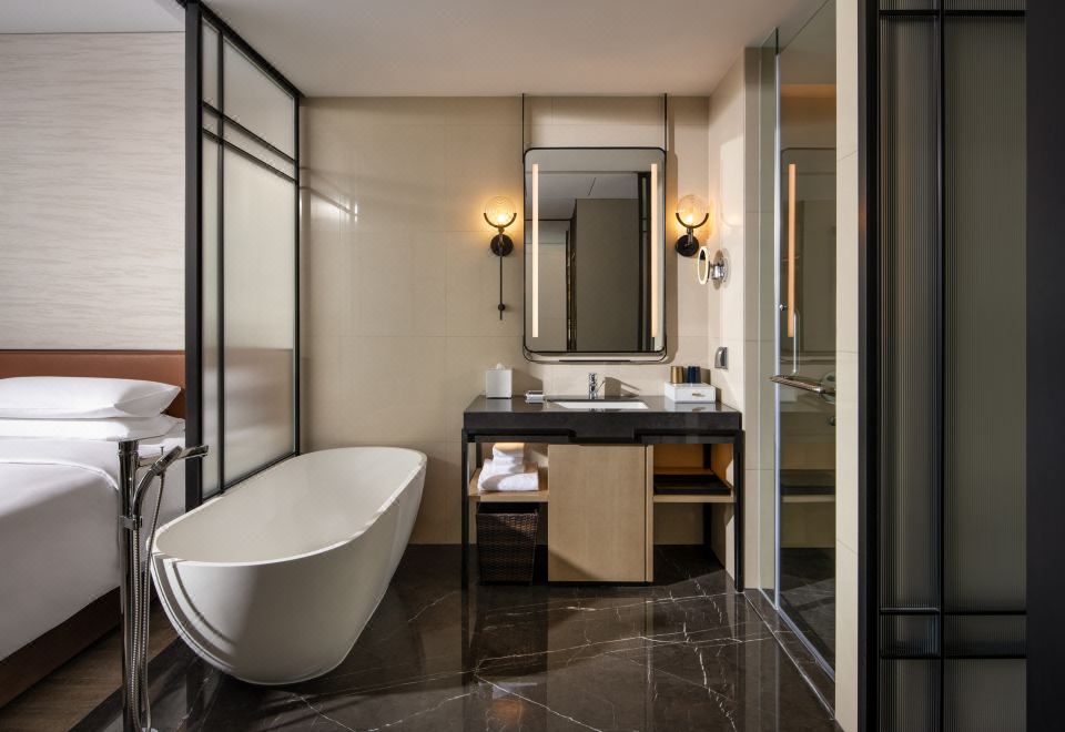 Sheraton Ningbo Xiangshan ResortMountain View Twin Bed Room