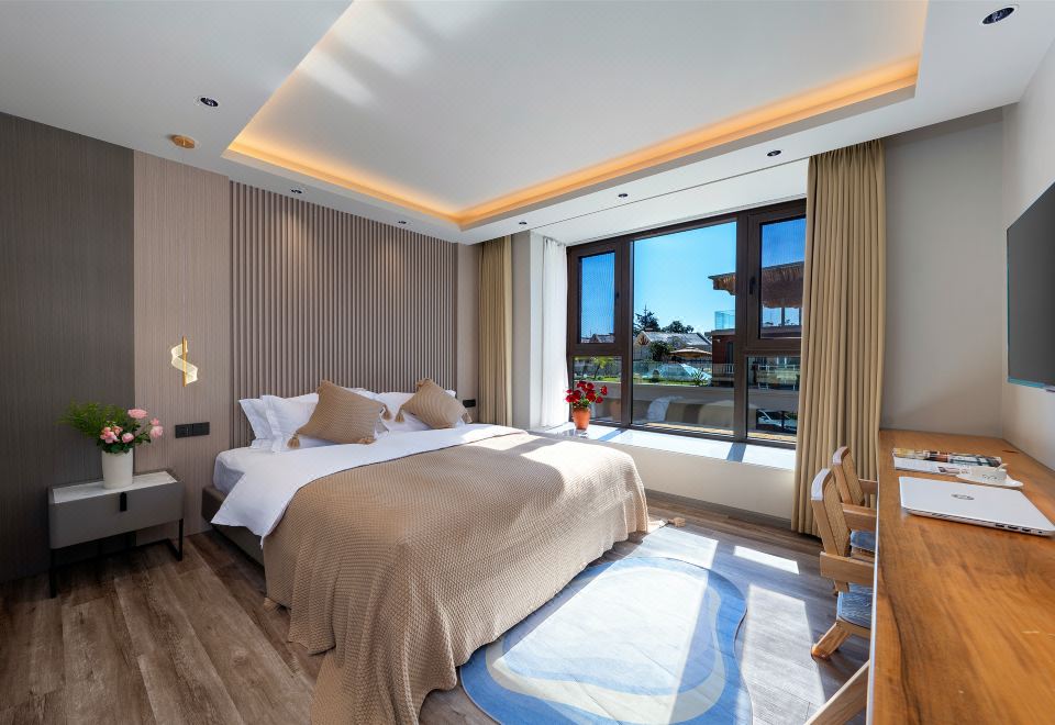 Hot Spring Terrace Room