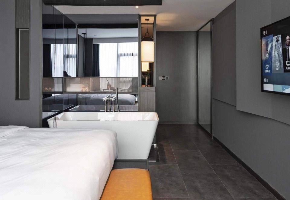 庐舍园景大床房