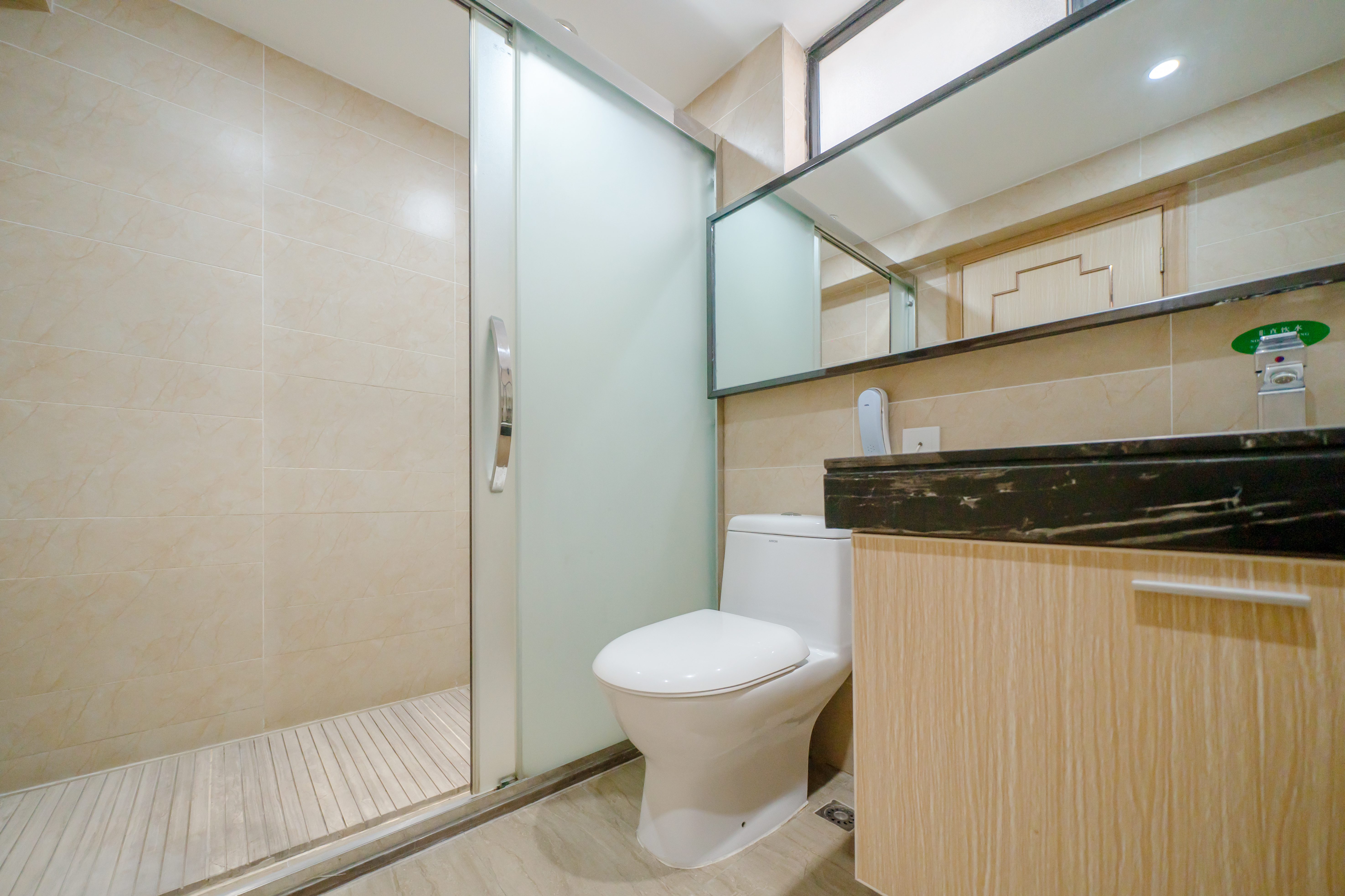 庭院舒适两房一厅三床套房