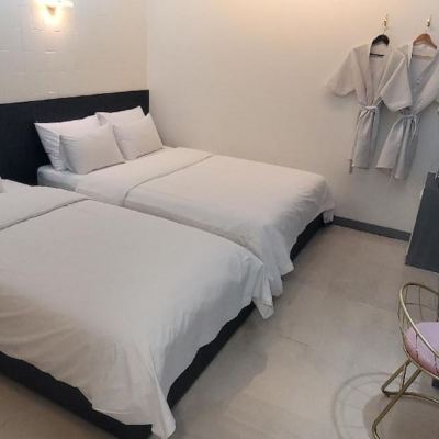 三人間 Y 酒店優惠