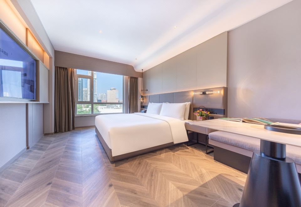 Atour S Hotel, Hisense Plaza, Qingdao Olympic Sailing CenterJi Mu Double Bed Room (Mini Fridge +Leifen Hair Dryer + Projection + Deep Sleep Pillow Pro)
