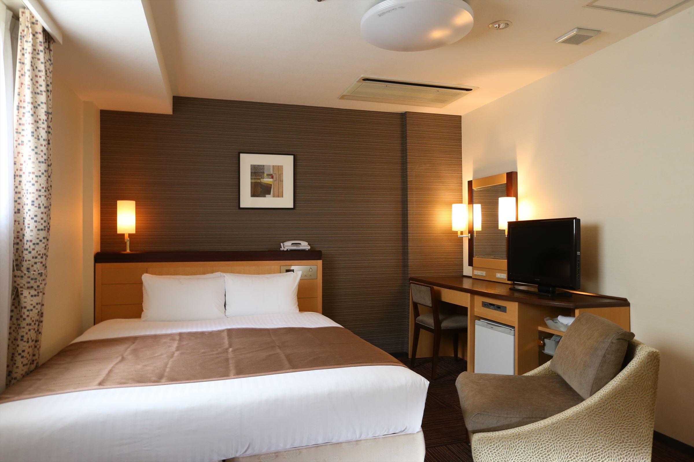 双人床房 可吸烟