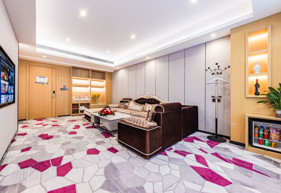 Qiaojia Zhuoda HotelDeluxe Suite