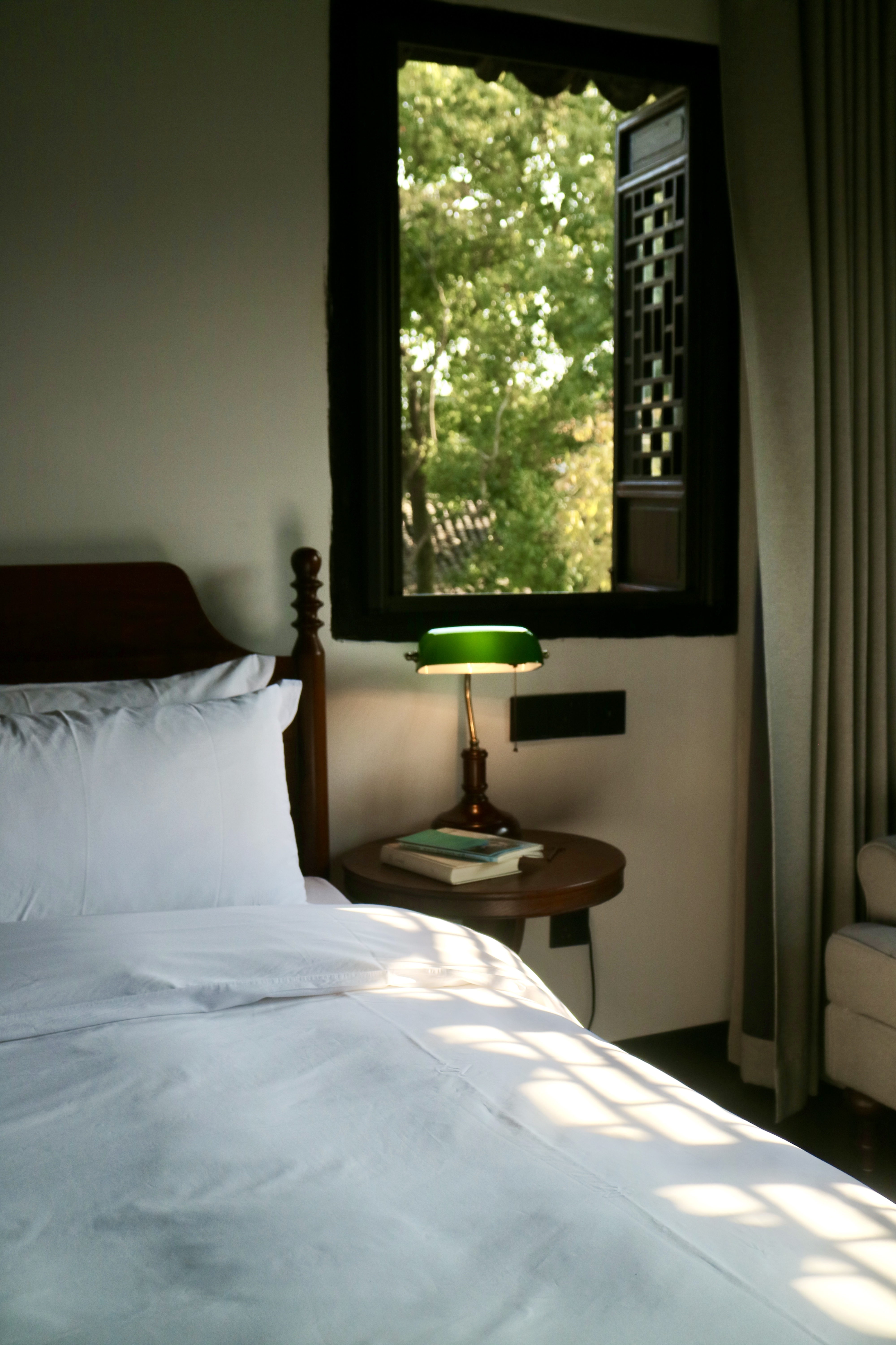 猗兰-豪华大床房