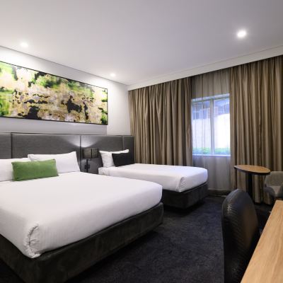 Standard Queen Room ( One Queen Bed and One Single Bed) Mercure Penrith Promo Code