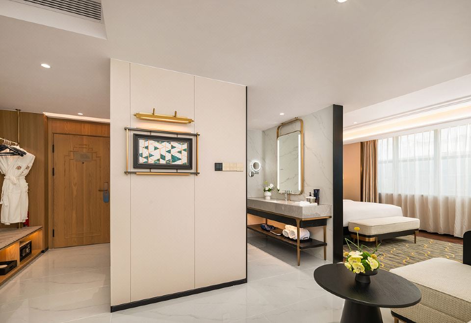 行政尊享套房（功夫茶具-乳膠枕頭-智能客控）