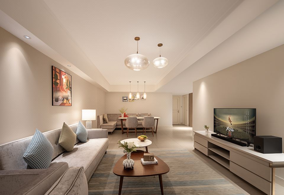 Lanyue Two-Bedroom Executive Suite (Tianfu City View + Tub + Washer-Dryer)