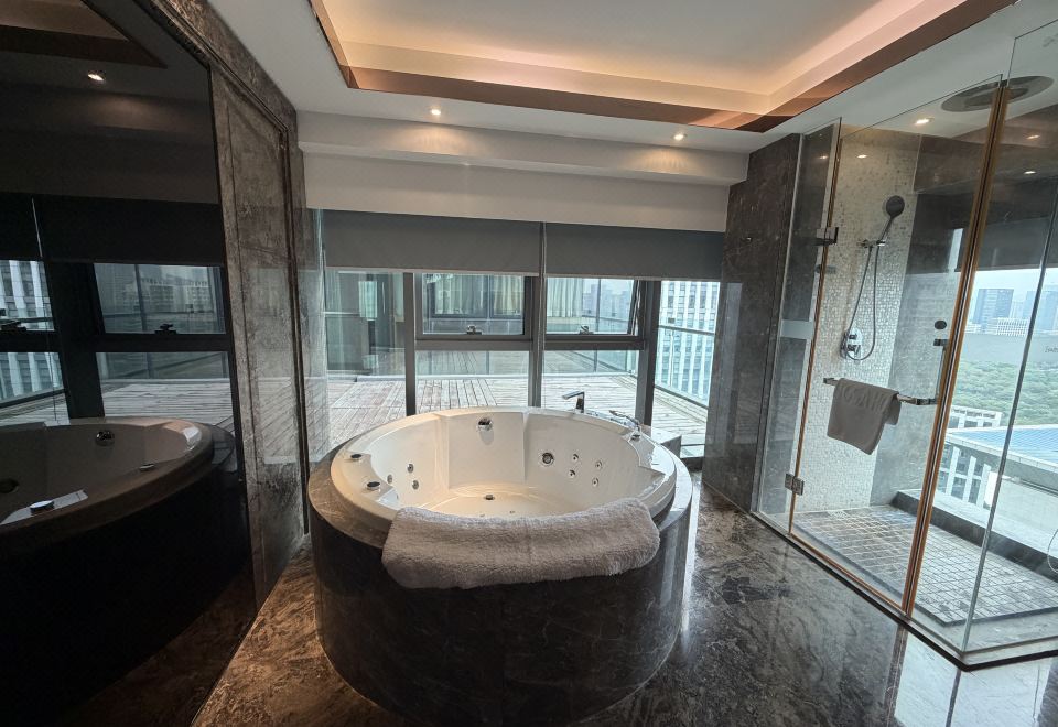 復式套房（2房）