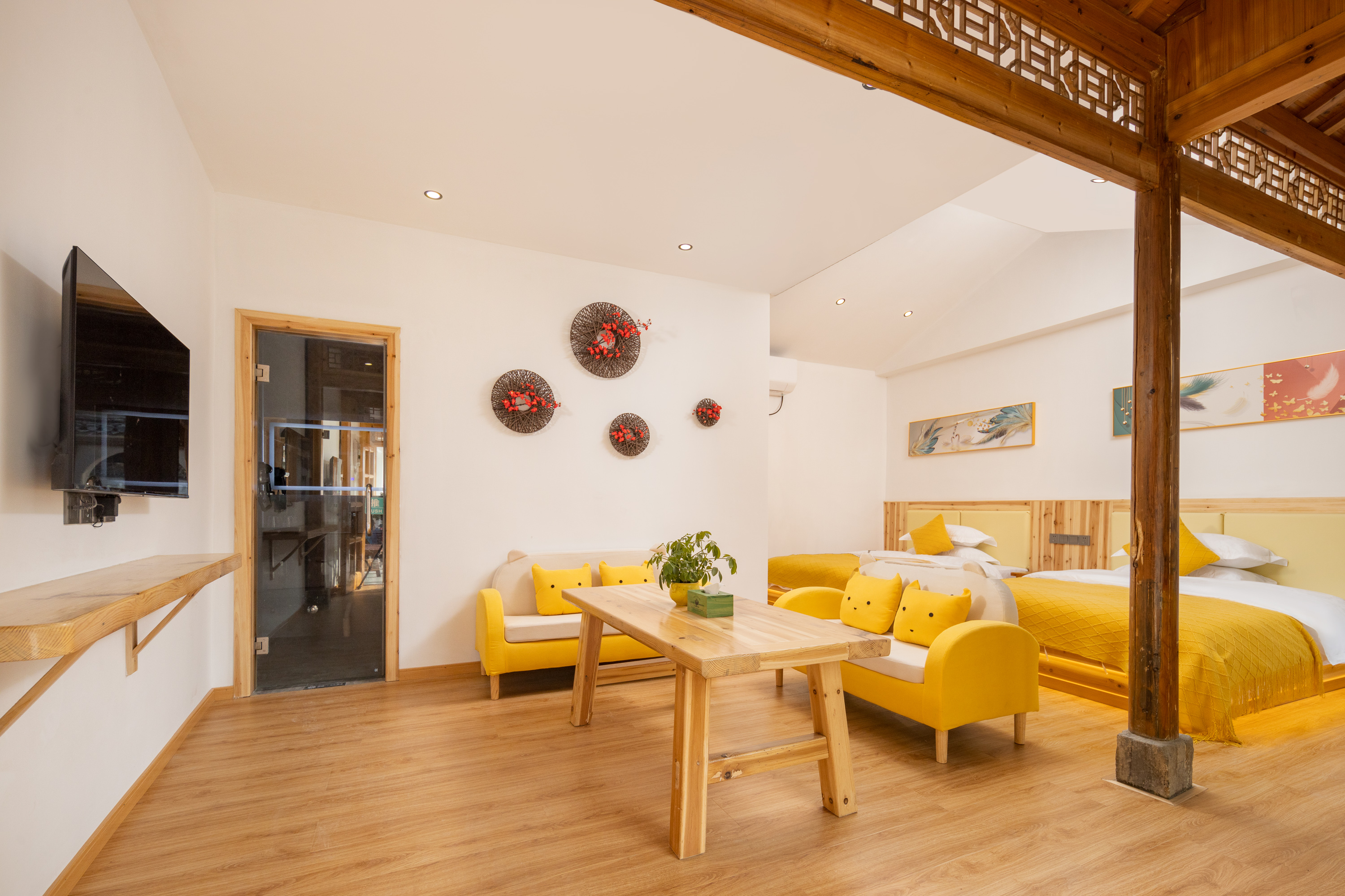 阳光院景双床房