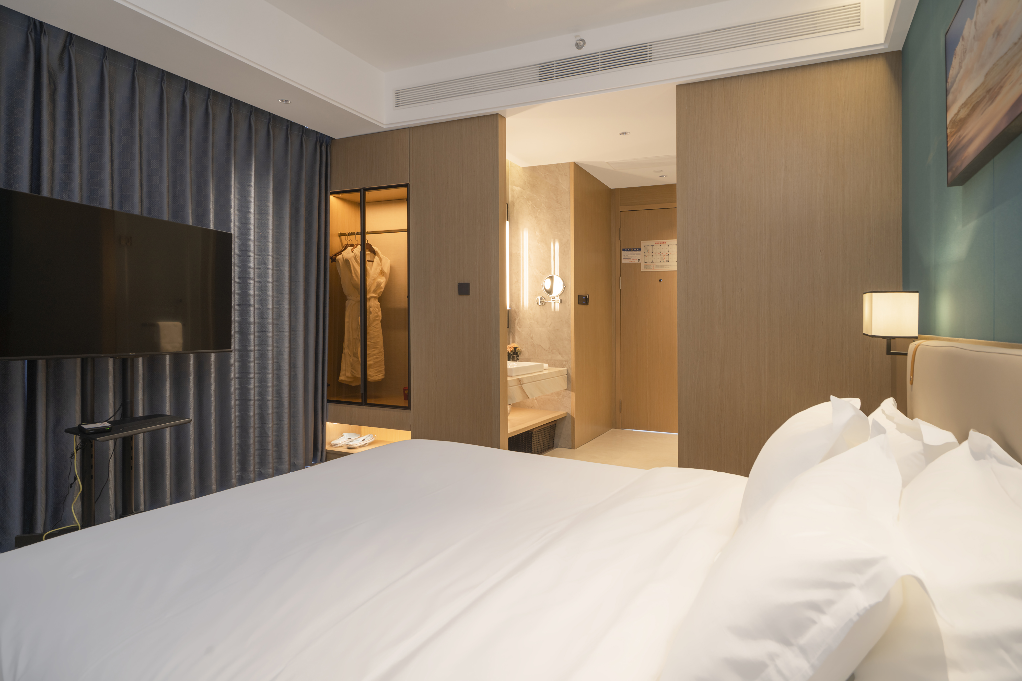 豪华大床房【深度睡眠床垫+舒适羽绒被+智能马桶】