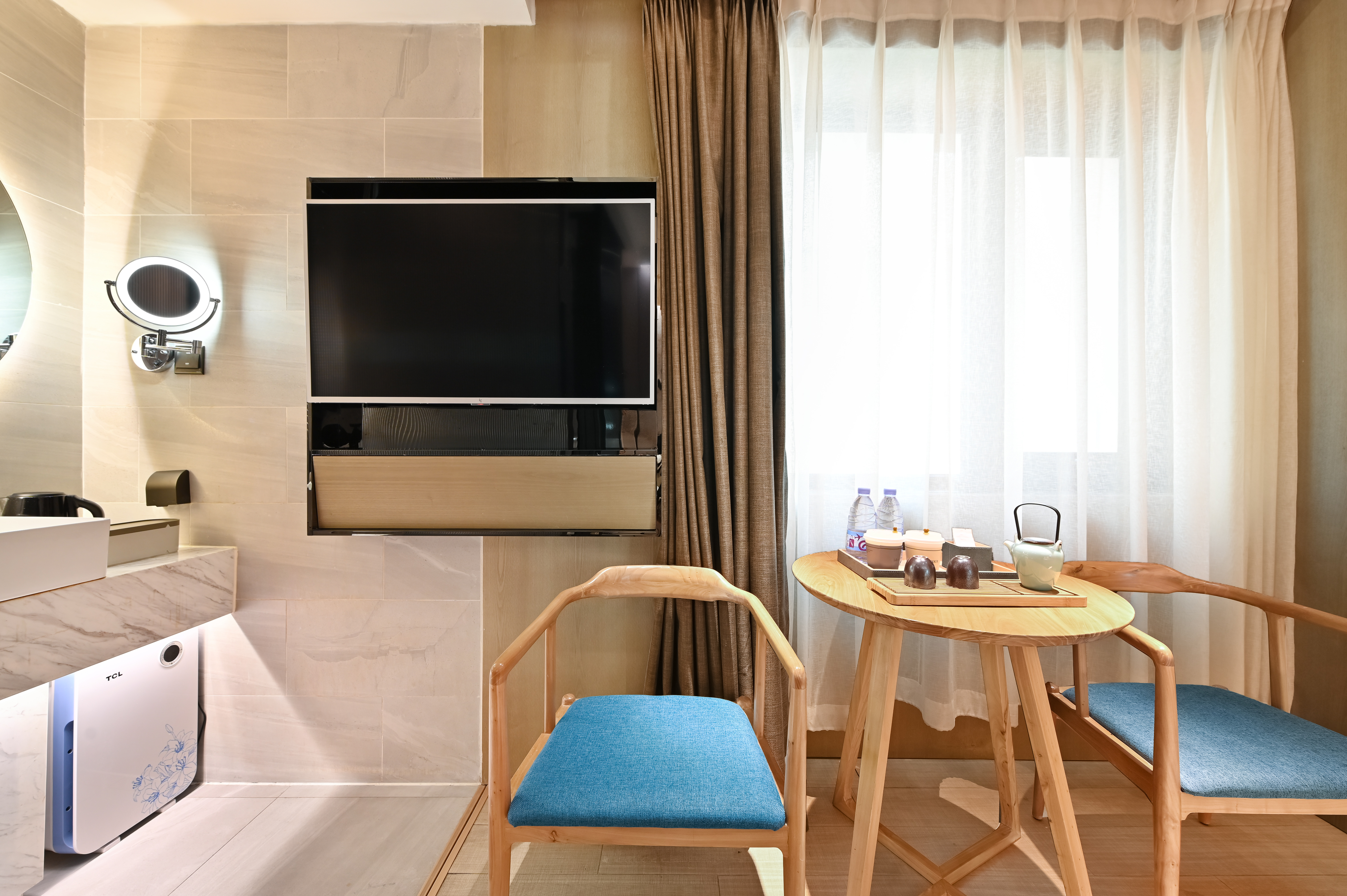 雅致房（空气净化器+手机投屏）