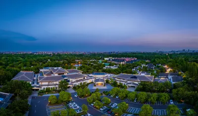 Slender West Lake Hot Spring Resort Yangzhou Hotel a 