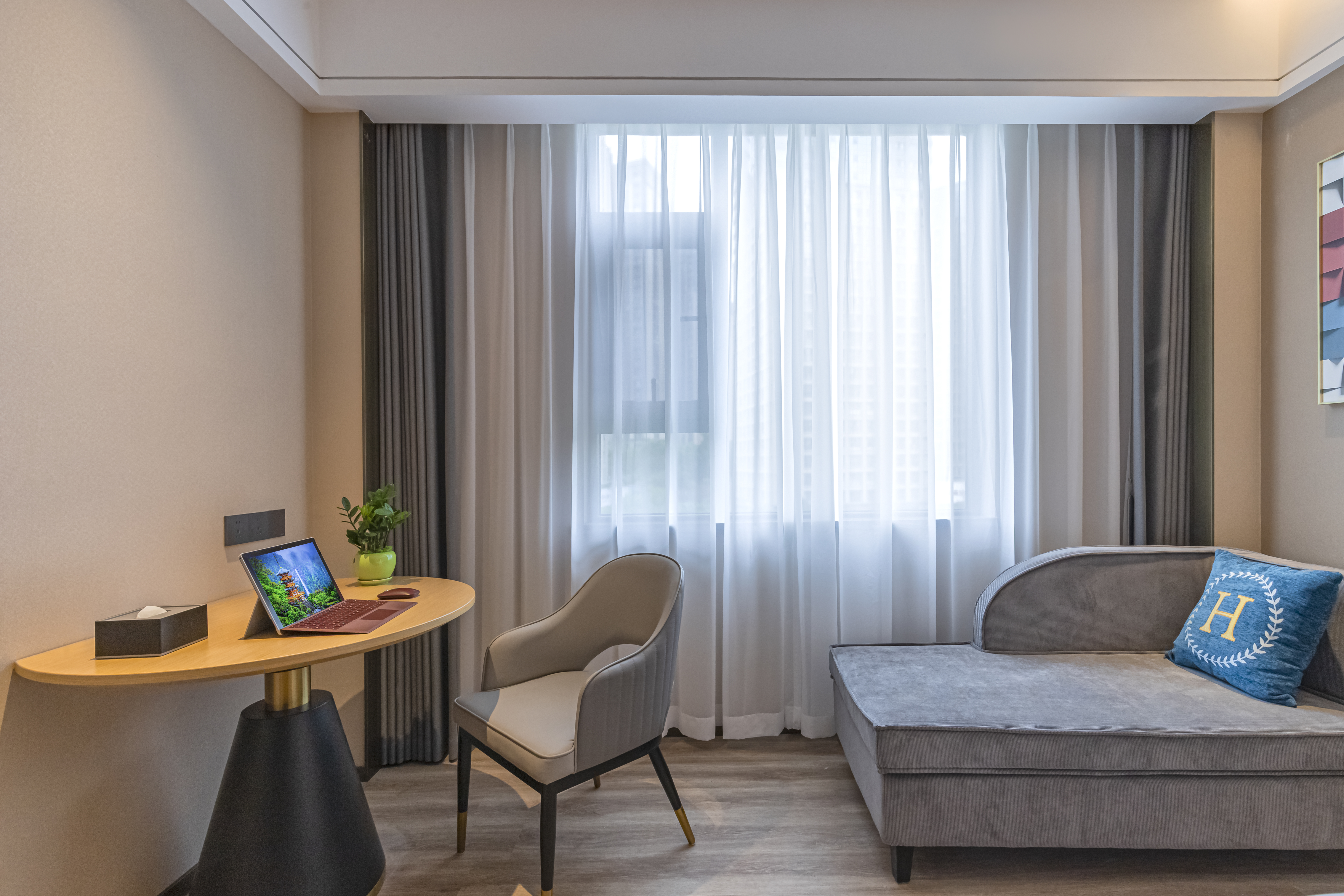 智美园景三人间【智能小度客控+舒适好风景】