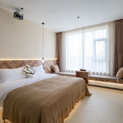 雅緻舒適大床房 廈門集野·逸墅飯店（廈門北站集美大道地鐵站店）優惠