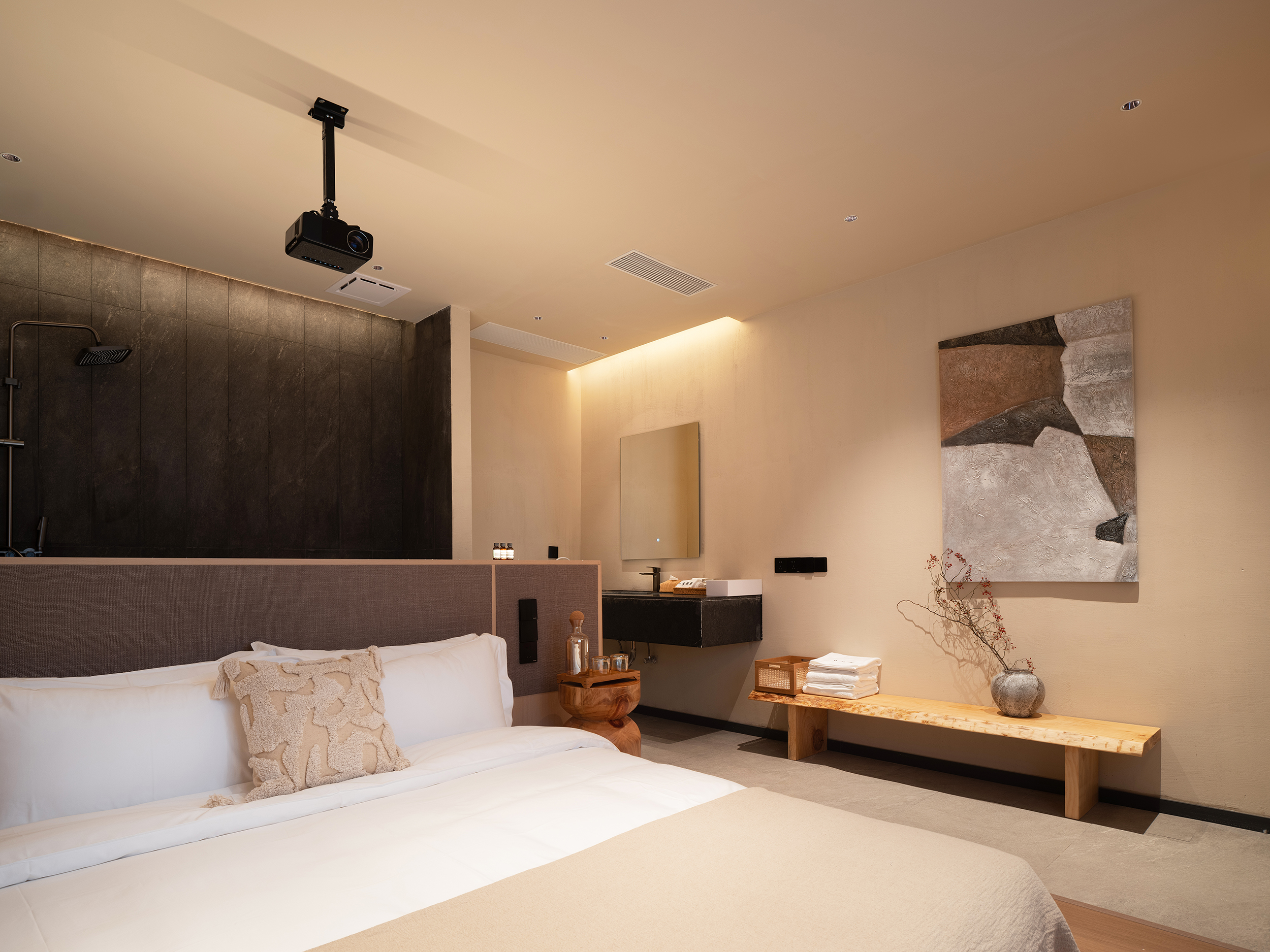 小院-投影大床房（榻榻米記憶床墊+智能馬桶 +投影儀）