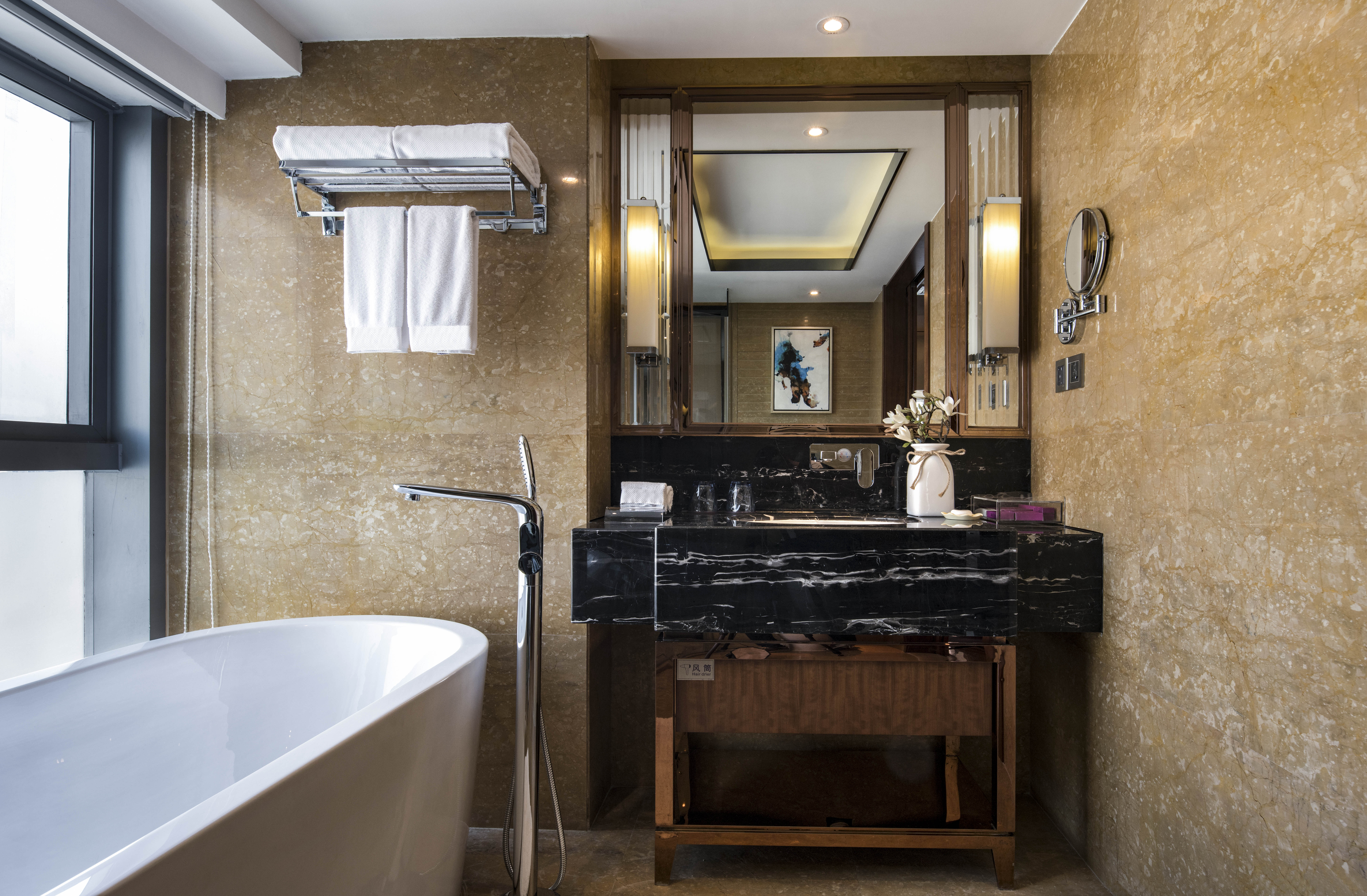 Sentosa Hotel shenzhen(Taoyuan Branch Store)VR4D Two Bedrooms Family Suite