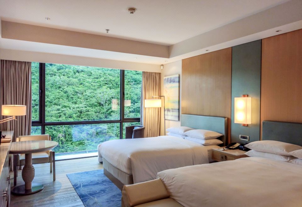 JW Marriott Hotel Sanya Dadonghai BayDeluxe Twin Bed Room