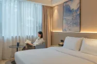 Starway Hotel (Yingtan Kaixiang Central Plaza Railway Station)