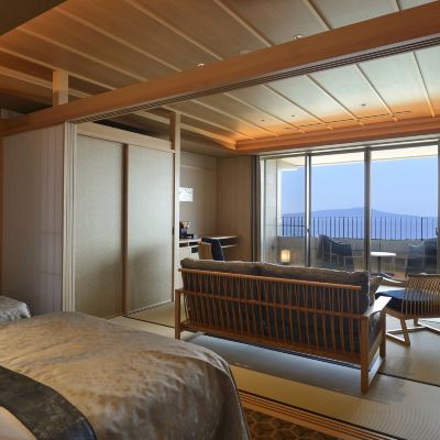 奢華套房（帶露天風呂）（禁菸） 伊東高原龜之井飯店優惠