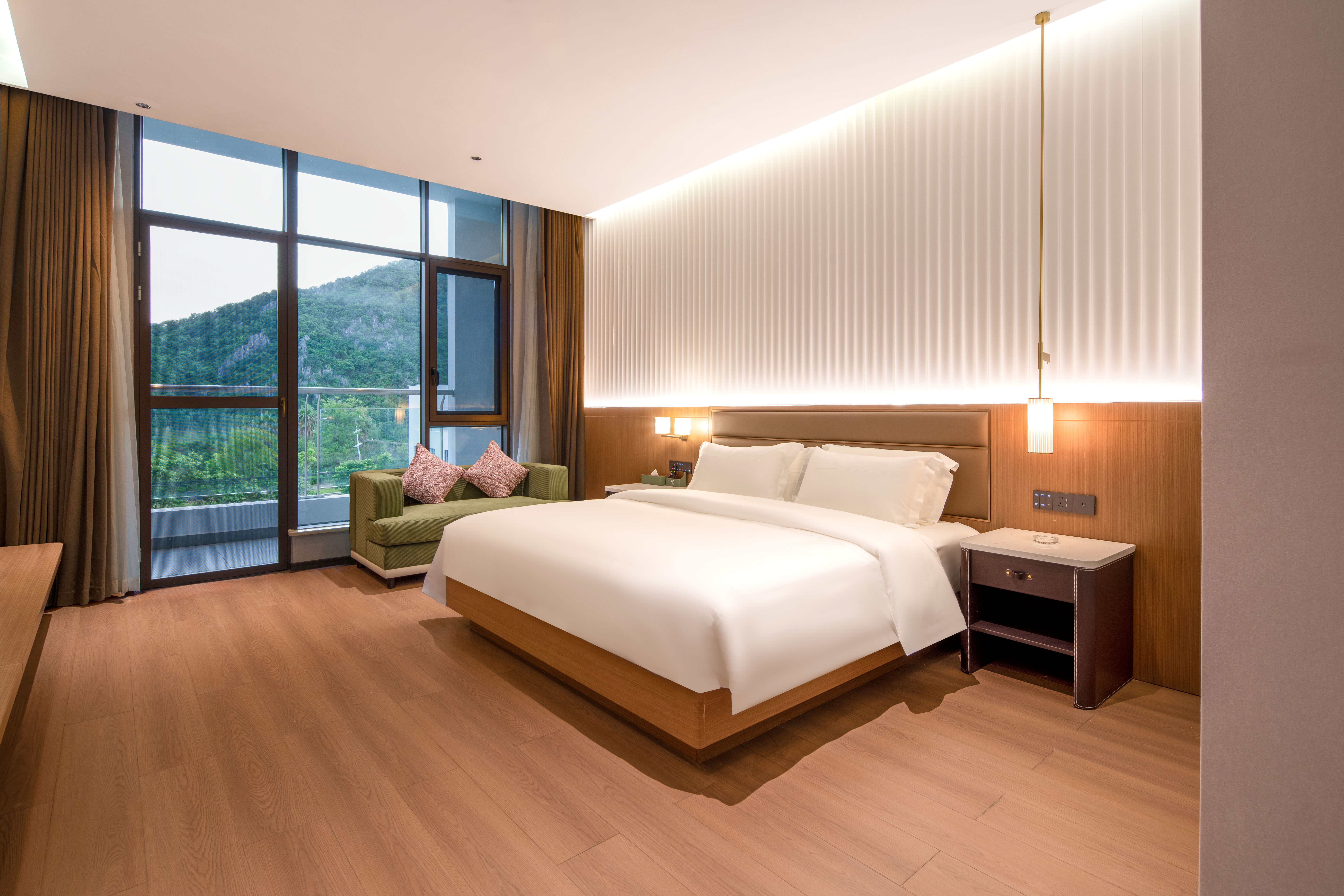 山景豪华会客大套房（全屋智能+中央空调+独享阳台）