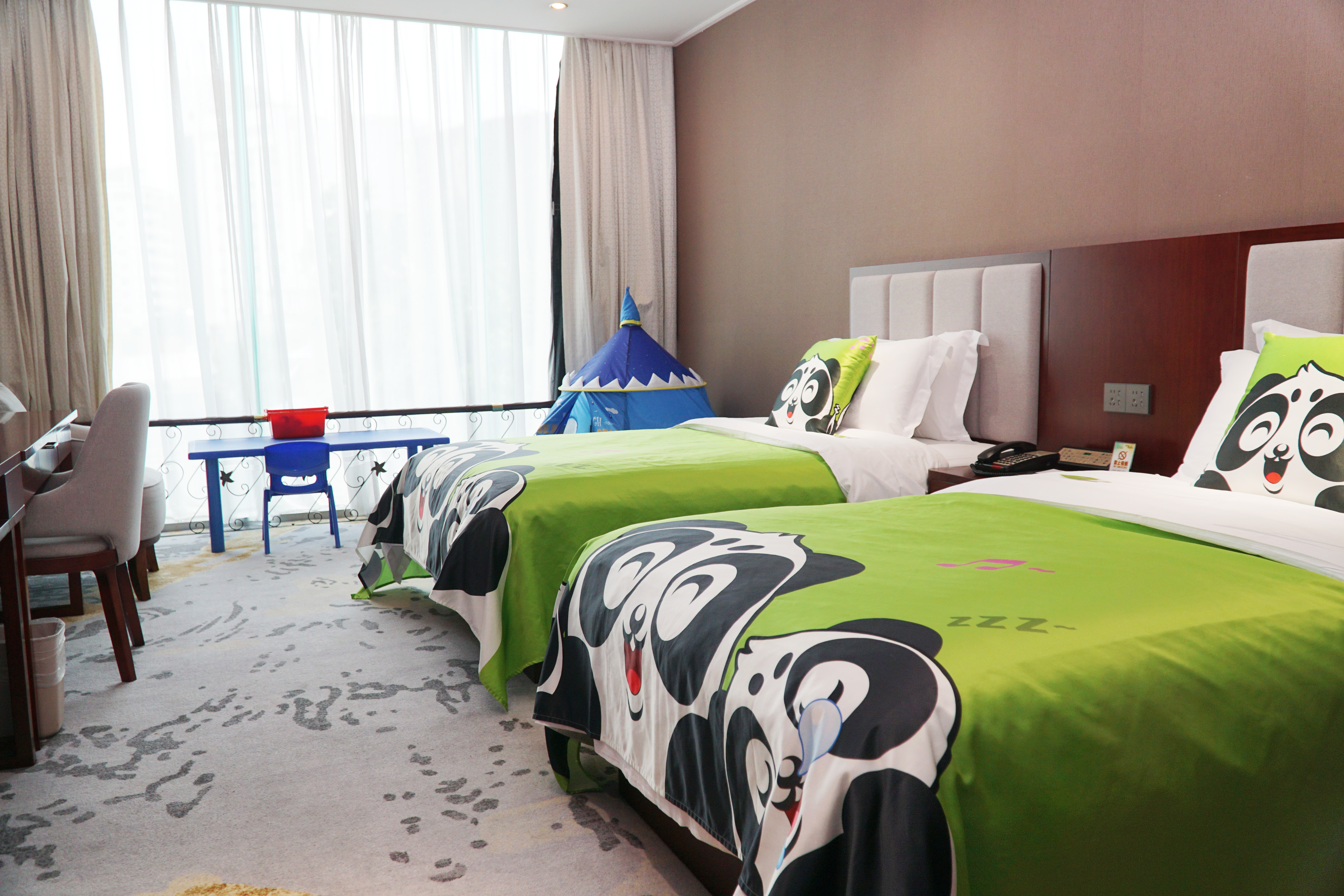假日亲子游乐双人房（亲子主题布置+帐篷玩具）