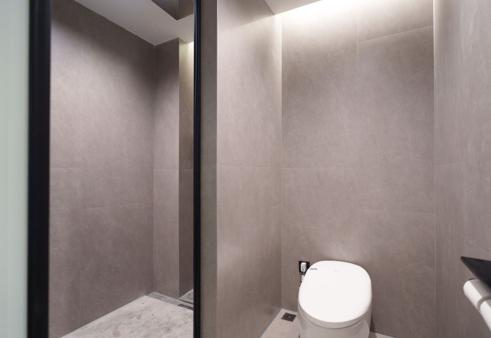 浪蒼閣·親子家庭房（迷你冰箱+乳膠深睡枕+65寸電視）