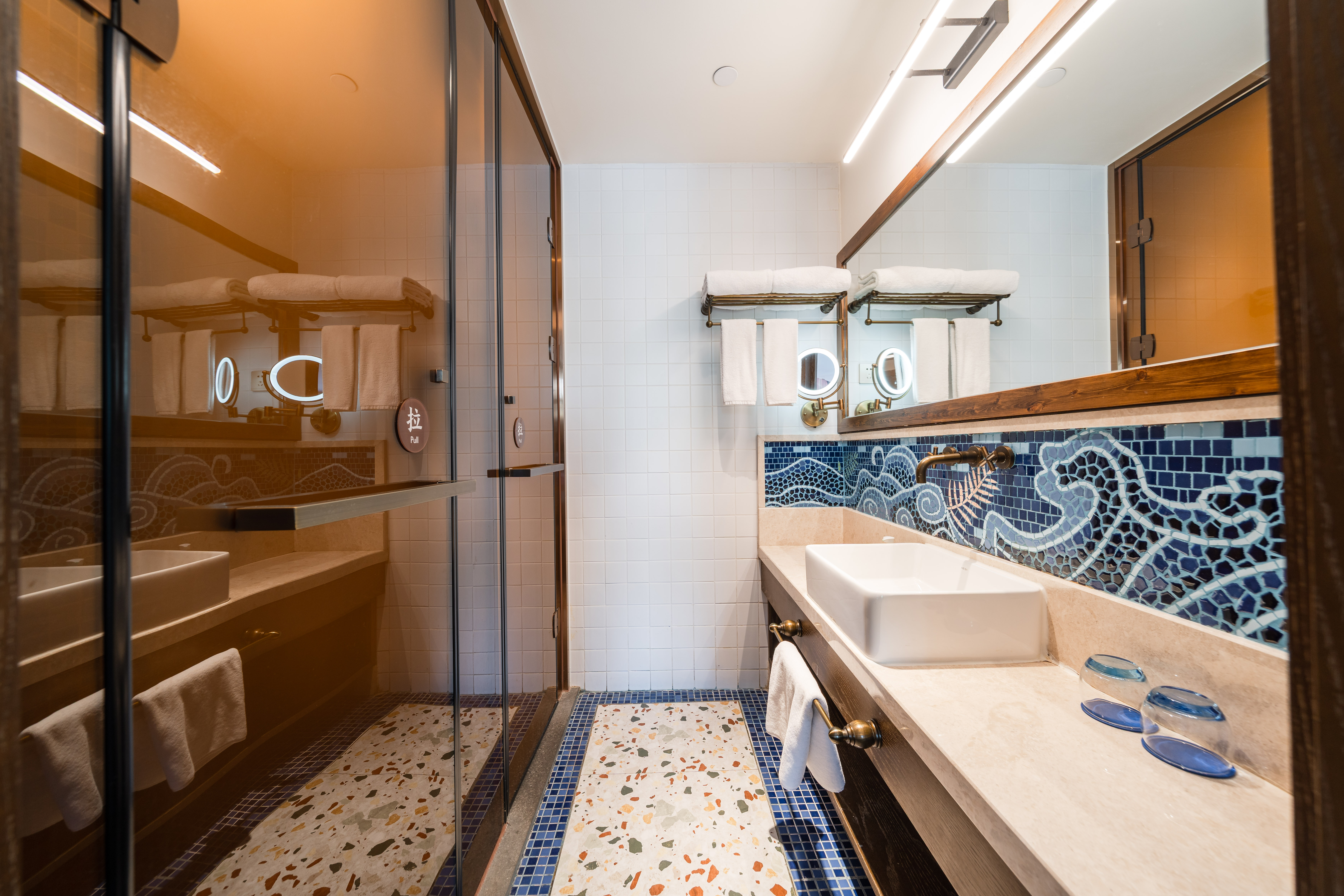 Overseas Chinese Town Nanyang Inn (Gankeng Ancient Town Shop)Langqiao · Joyful Movable Triple Room (Sofa + Board Games + Party Space + Hakka Affection)