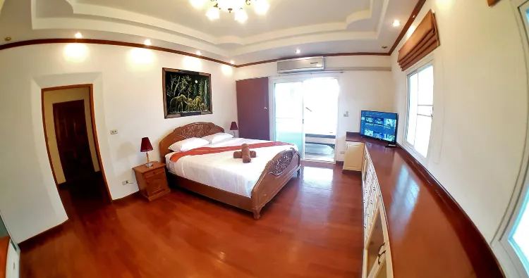 Luxury Pool Villa 6 Bedrooms