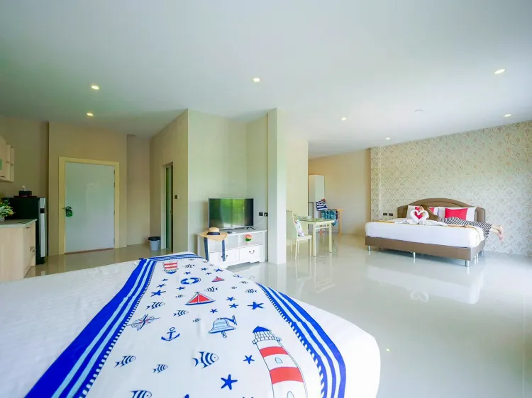 ห้องสำหรับครอบครัวพร้อมวิวสระว่ายน้ำ