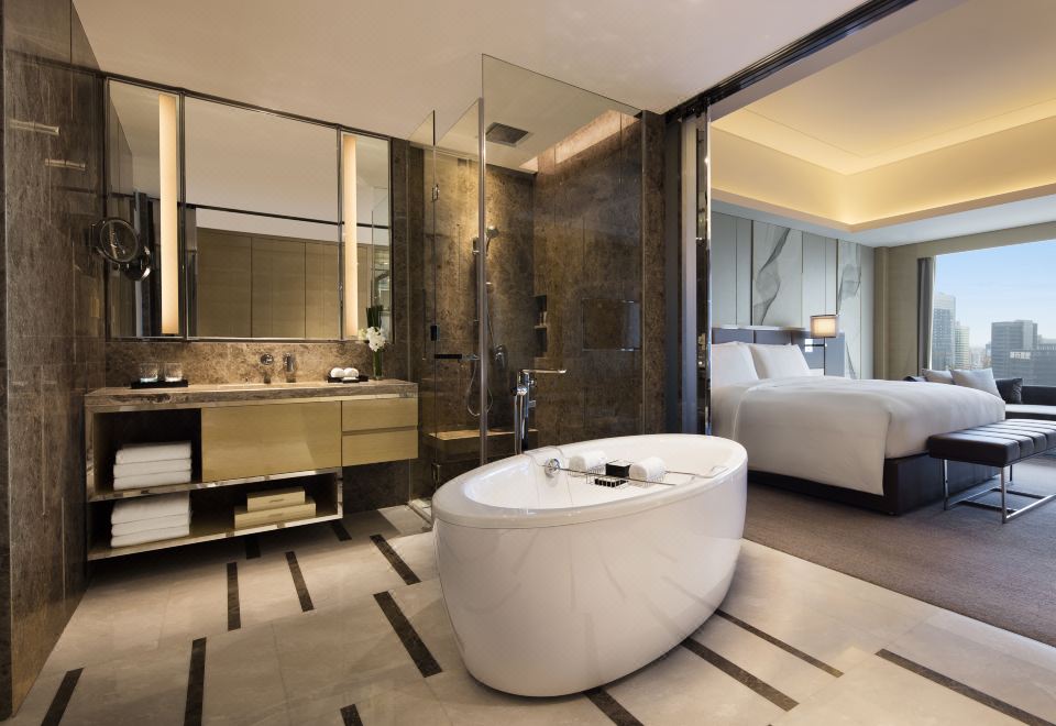 尊貴豪華大床房-盡覽繁華都市城景