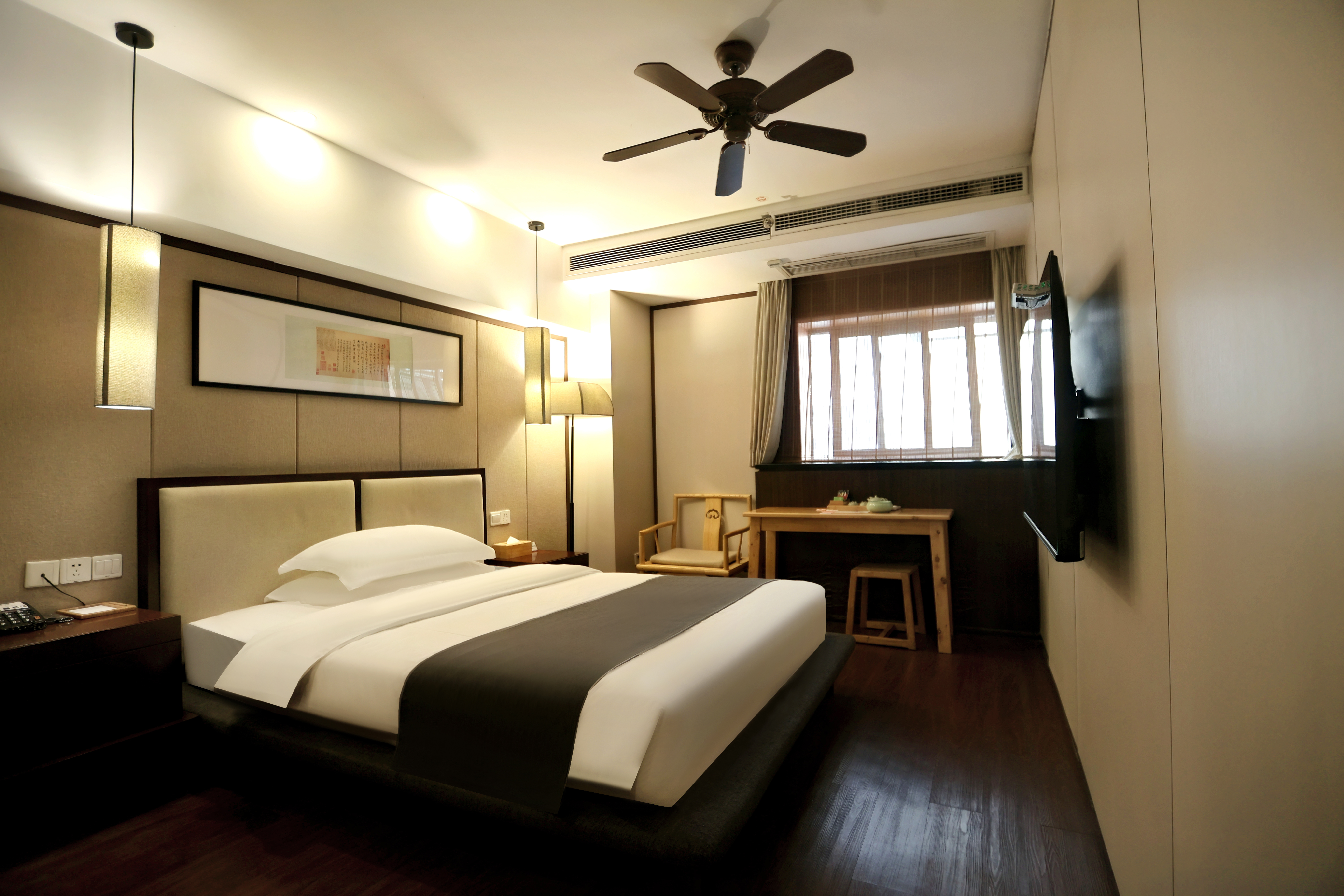 清新禅眠房（顶喷花洒＋智能电视投屏＋商务休闲空间）