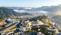 Wyndham Grand Plaza Royale Hot Springs Fenghuang Hotels in 