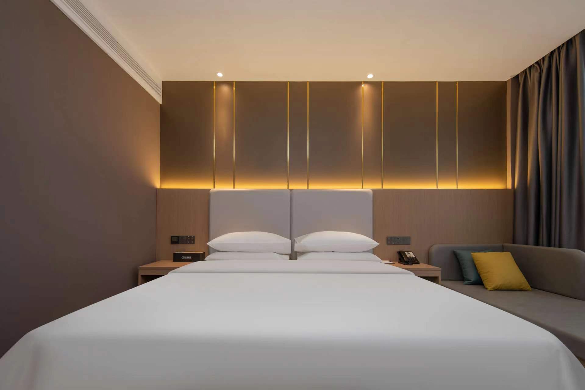 智能行政大床房（智能小度）