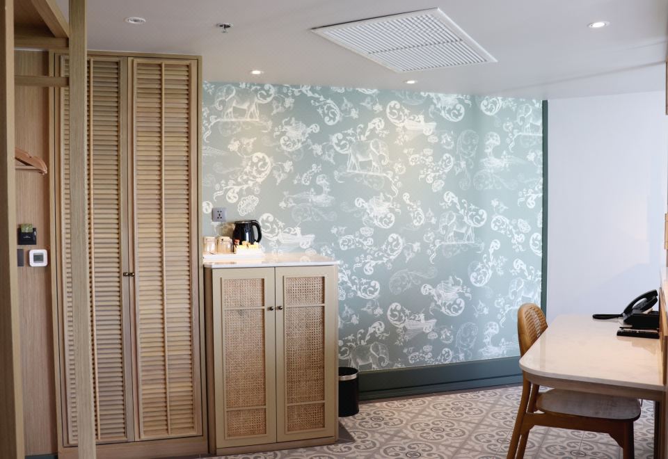 四分之一河景特大床房（带阳台）