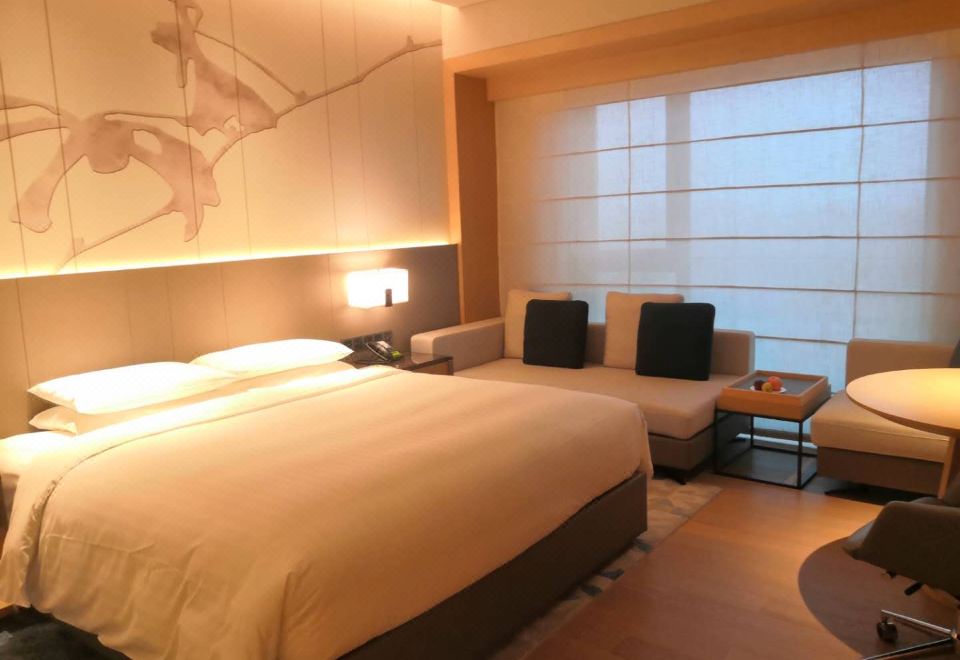 Courtyard by Marriott Shanghai HongqiaoPremier King Room