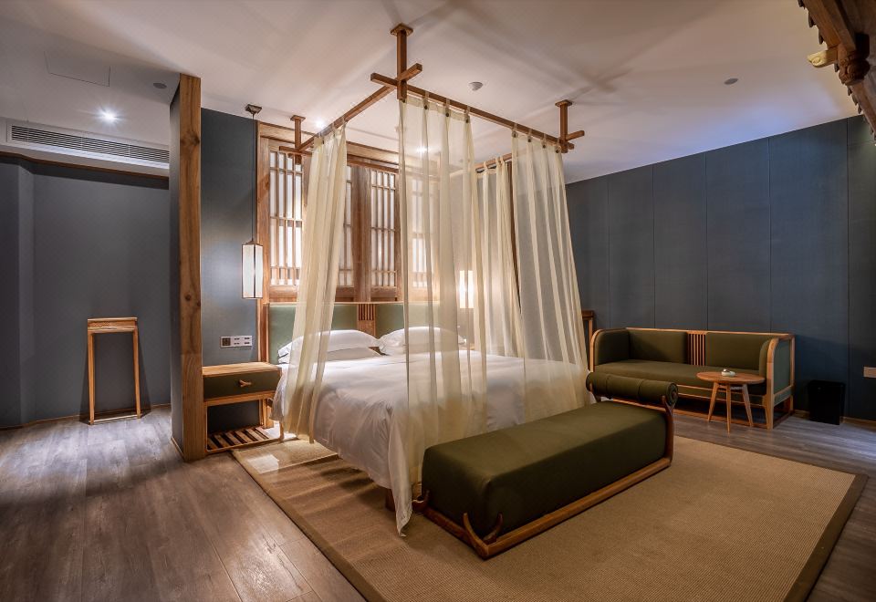 靜怡大床房（寶格麗洗護+獨立浴缸）